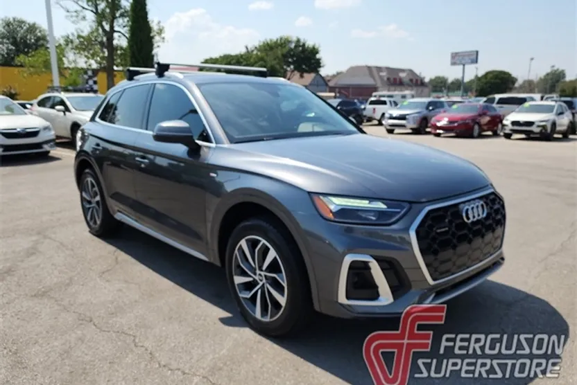 2022 Audi Q5 45 S line Premium photo 1