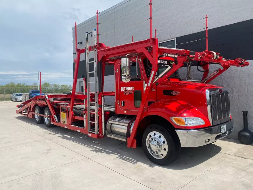 2020 Peterbilt 348 photo 1
