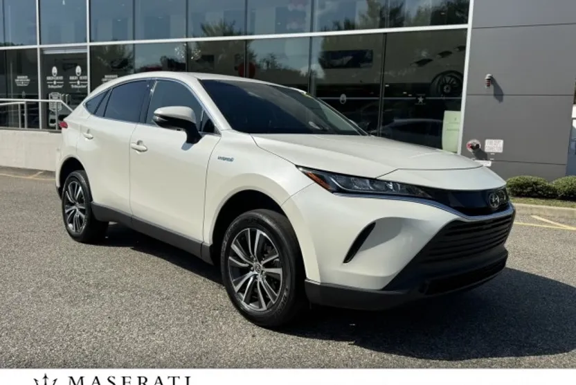 2021 Toyota Venza LE photo 1
