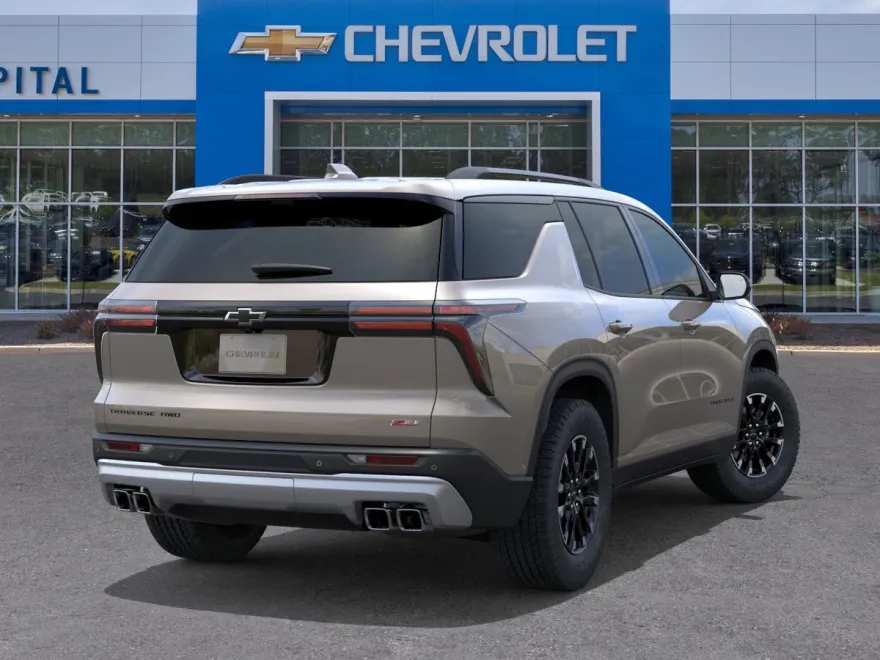 2026 Chevrolet Traverse Z71 photo 1