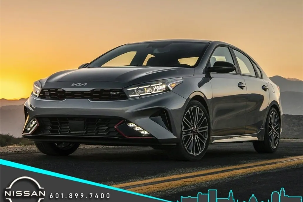 2023 Kia Forte LXS photo 1