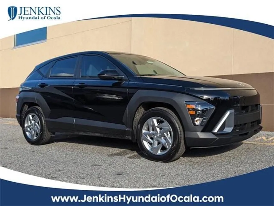 2025 Hyundai Kona SE photo 1