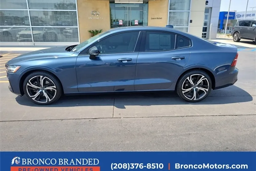 2024 Volvo S60 Ultimate AWD photo 1