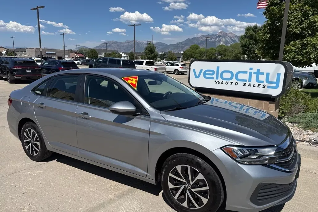 2024 Volkswagen Jetta 1.5T S photo 1