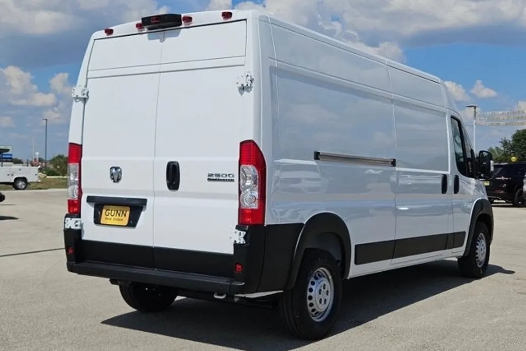 2026 Ram ProMaster 2500 photo 1