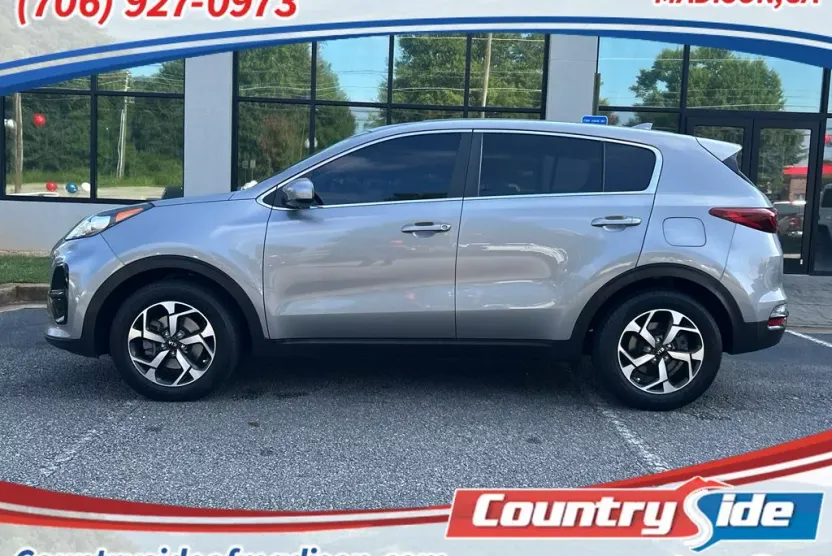 2022 Kia Sportage LX photo 1