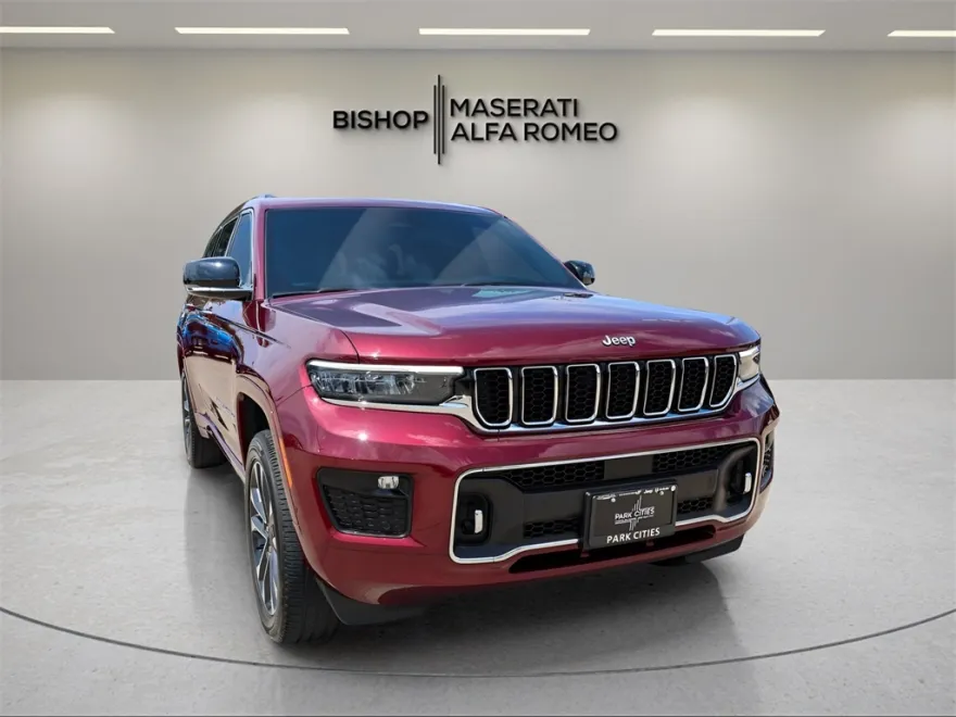 2024 Jeep Grand Cherokee Overland photo 1