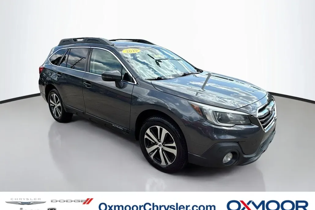 2019 Subaru Outback Limited photo 1