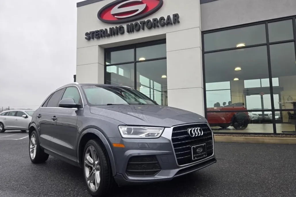 2016 Audi Q3 Premium Plus photo 1