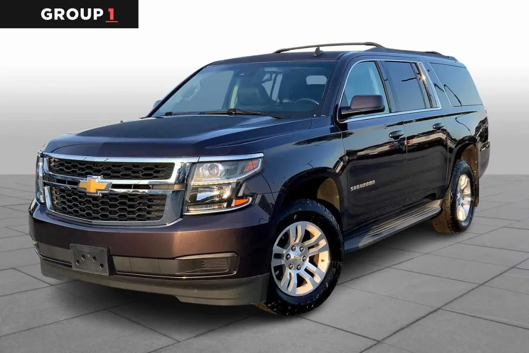2015 Chevrolet Suburban LT photo 1