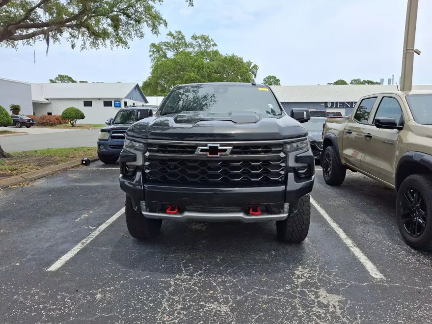 2023 Chevrolet Silverado 1500 ZR2 photo 1