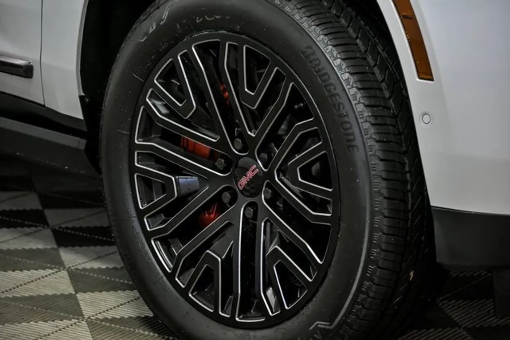 2025 Gmc Yukon XL Denali Ultimate photo 1