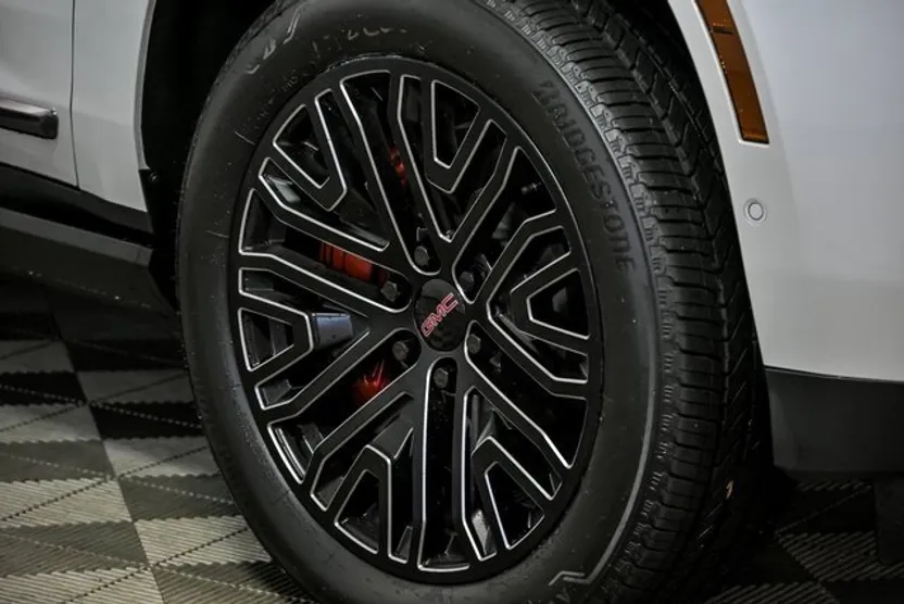2025 Gmc Yukon XL Denali Ultimate photo 1