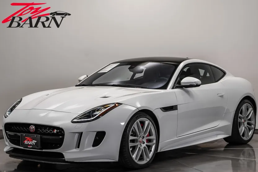2017 Jaguar F-TYPE R photo 1