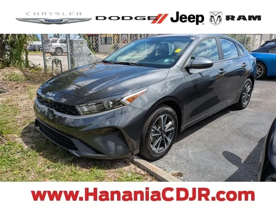 2024 Kia Forte LXS photo 1