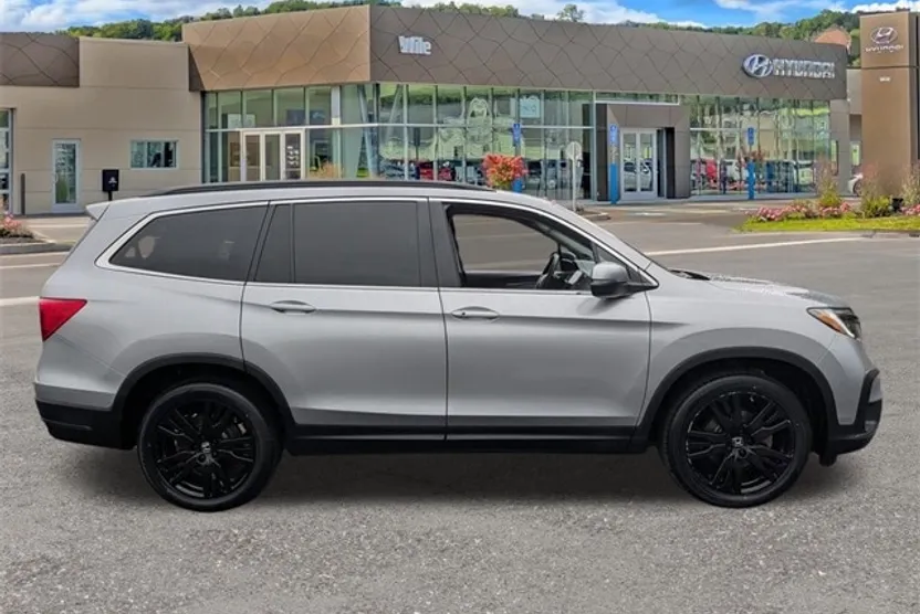 2022 Honda Pilot Special Edition photo 1