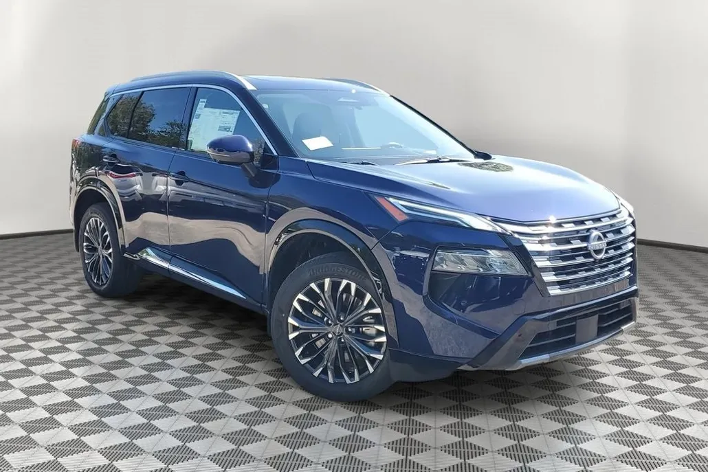 2025 Nissan Rogue Platinum photo 1