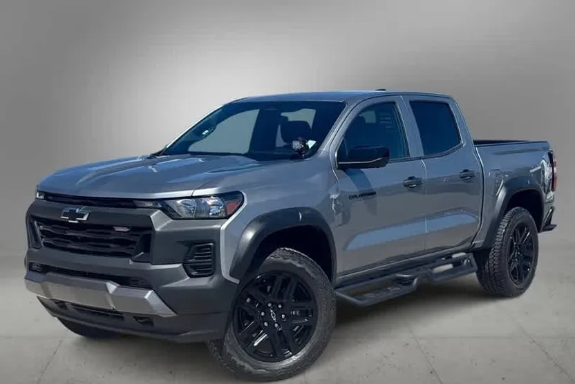 2023 Chevrolet Colorado Trail Boss photo 1