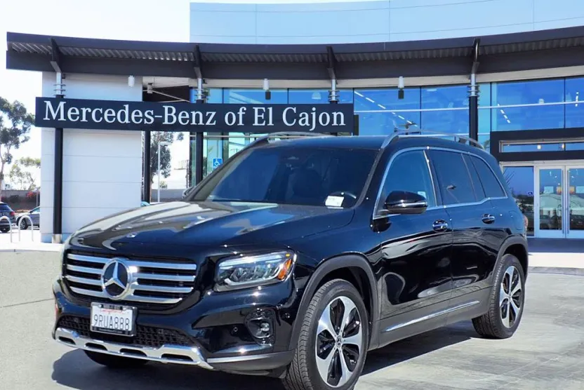 2024 Mercedes Benz GLB 250 photo 1