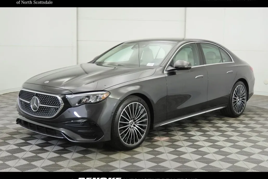 2026 Mercedes Benz E 350 4MATIC photo 1