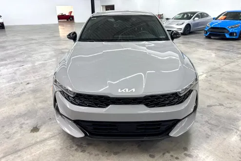 2023 Kia K5 GT-Line photo 3