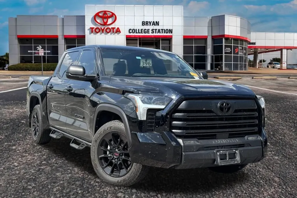 2025 Toyota Tundra SR5 photo 1
