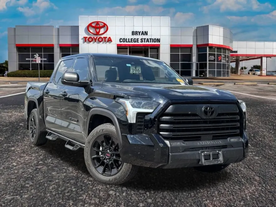2025 Toyota Tundra SR5 photo 1