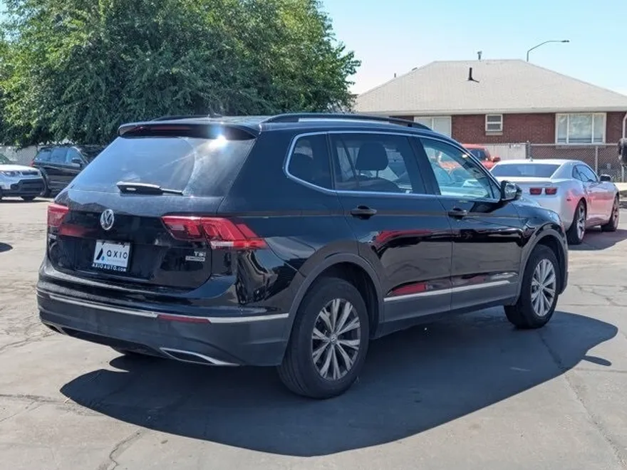 2018 Volkswagen Tiguan SE photo 1