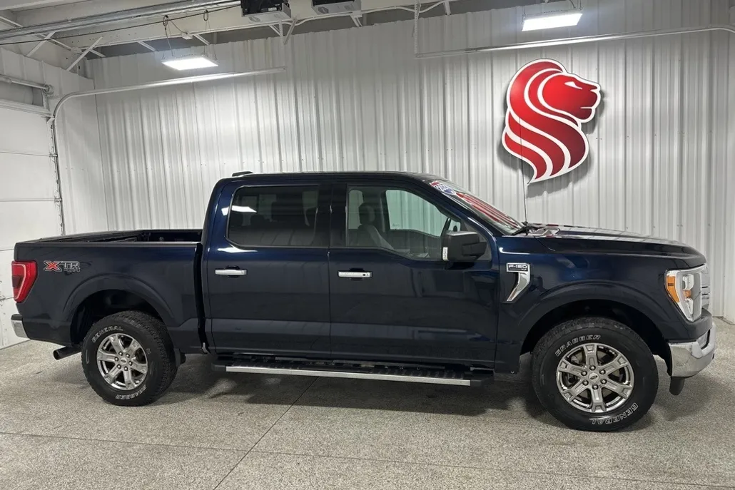 2021 Ford F-150 XLT photo 1