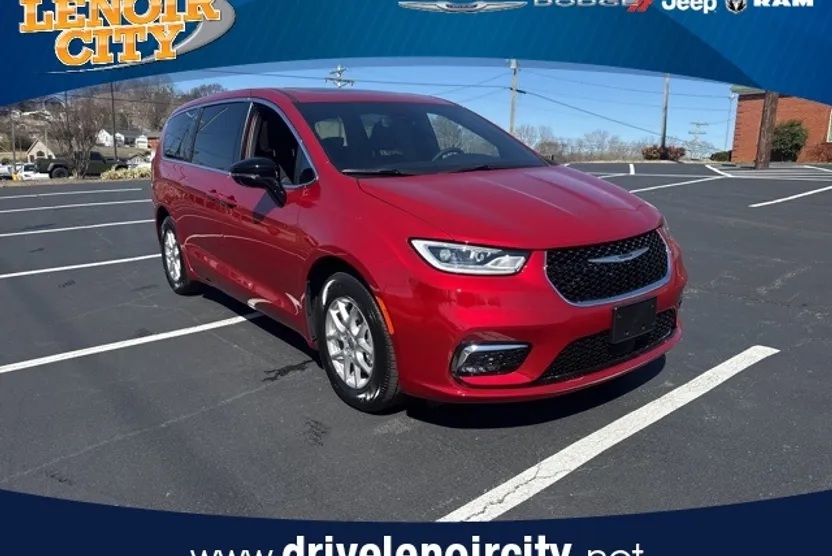 2025 Chrysler Pacifica photo 1