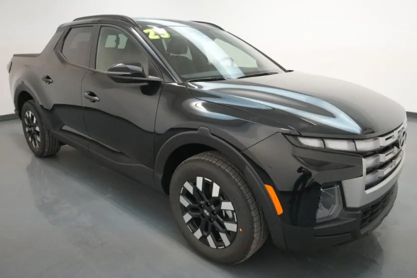 2025 Hyundai Santa Cruz SEL Activity photo 1