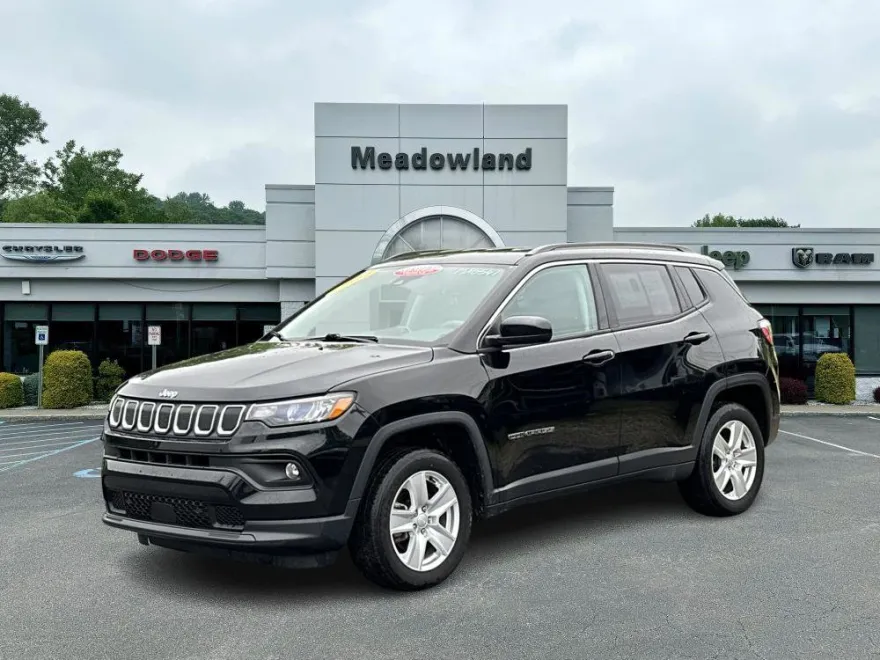 2022 Jeep Compass Latitude photo 1