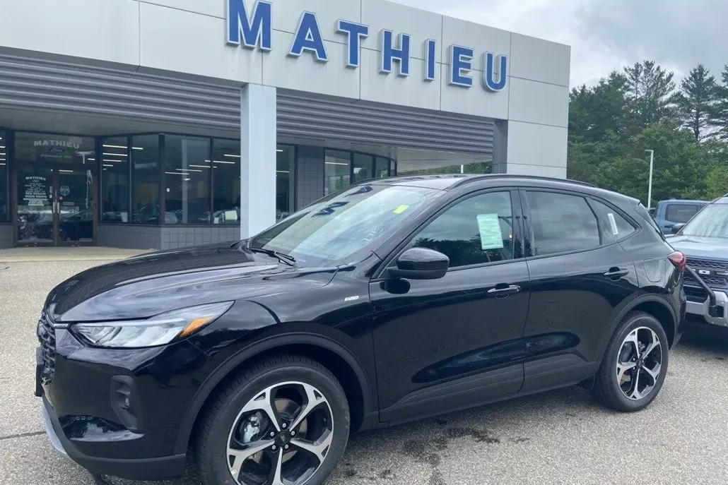2025 Ford Escape ST-Line Select photo 1