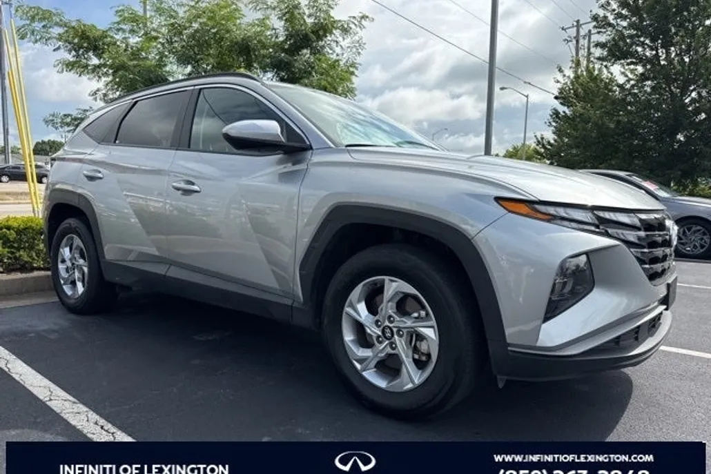 2024 Hyundai Tucson SEL photo 1