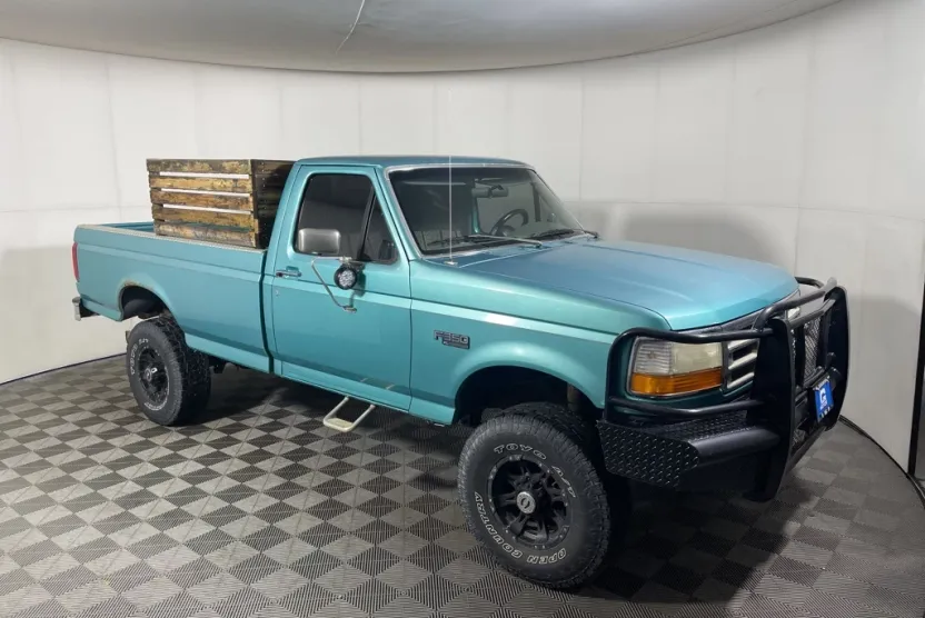 1997 Ford F-350 XLT photo 1