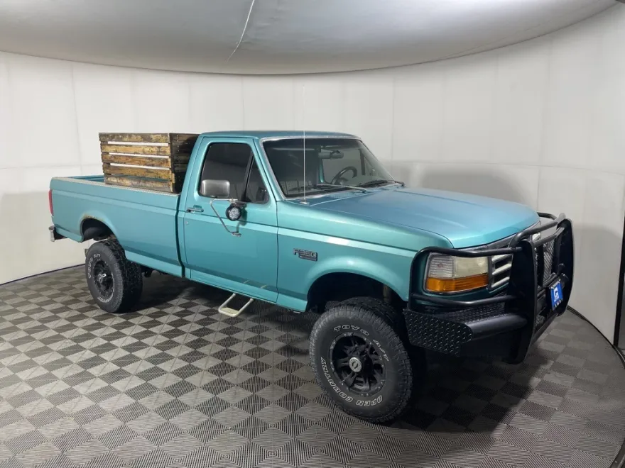 1997 Ford F-350 XLT photo 1