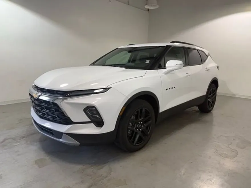2023 Chevrolet Blazer 3LT photo 1