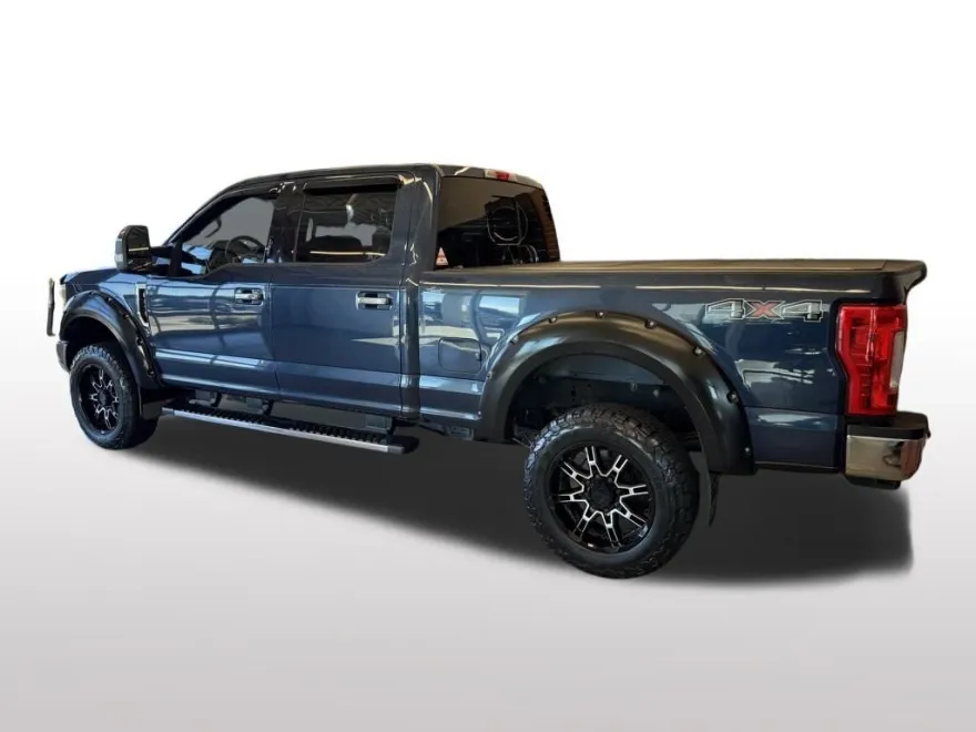 2017 Ford F-250 Lariat photo 1