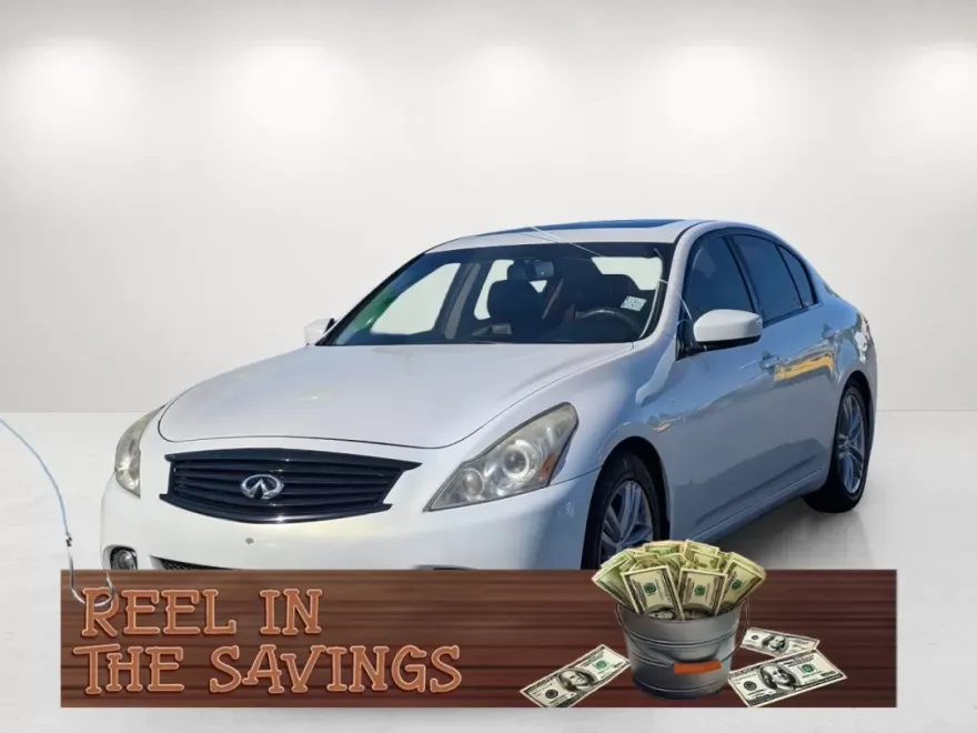2013 Infiniti G37 Journey photo 1