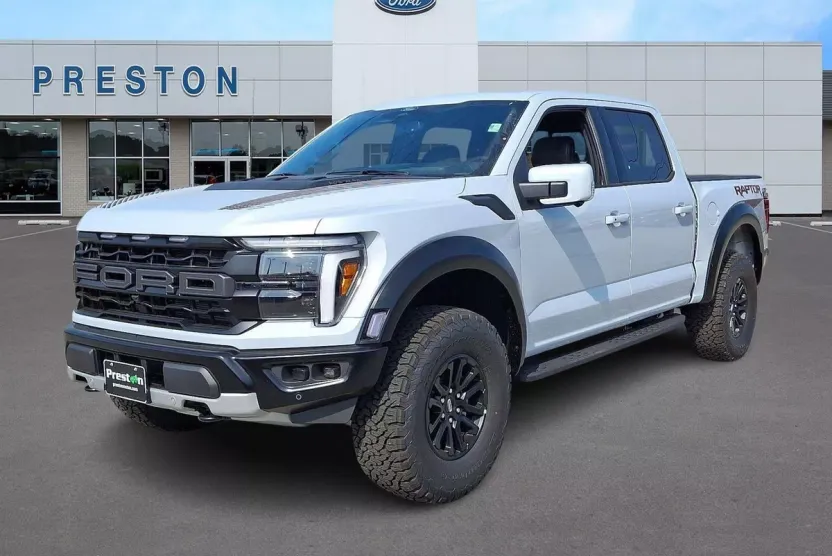 2025 Ford F-150 Raptor photo 1
