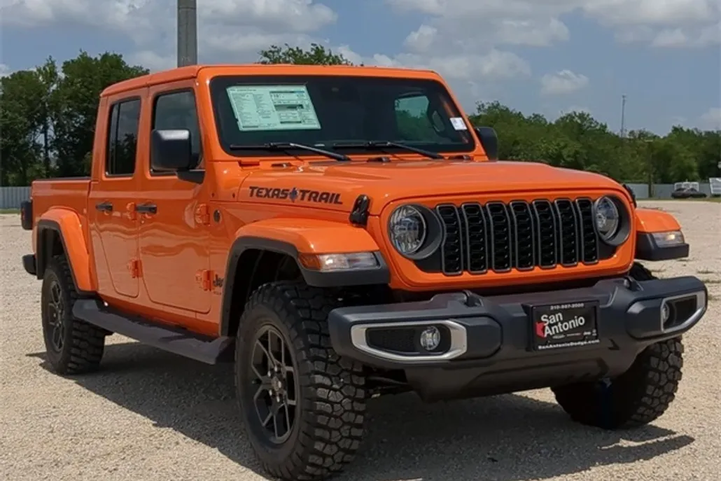 2025 Jeep Gladiator Sport Texas Trail photo 1