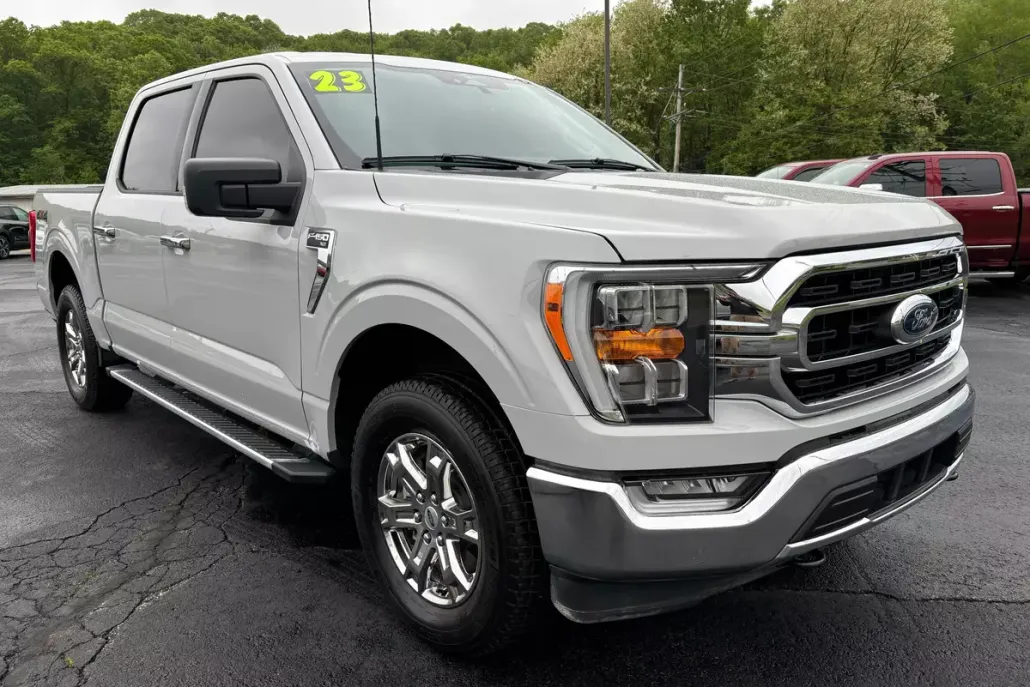 2023 Ford F-150 XLT photo 1