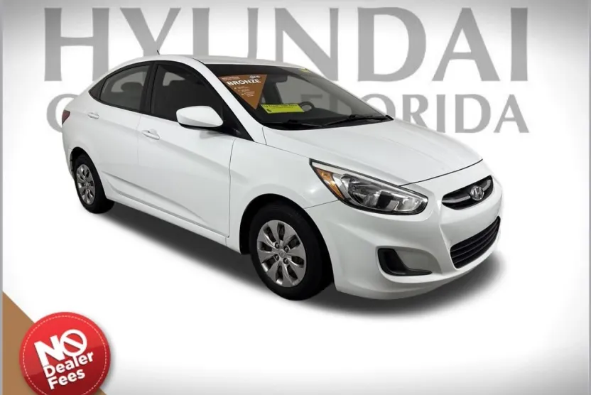 2015 Hyundai Accent GLS photo 1