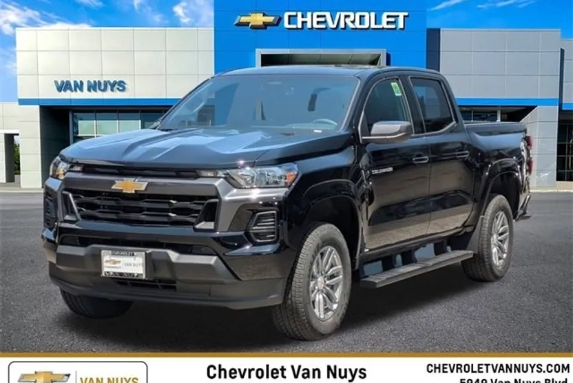 2026 Chevrolet Colorado LT photo 1