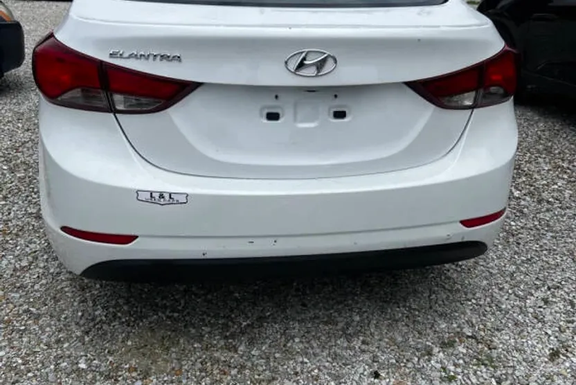 2016 Hyundai Elantra SE photo 1