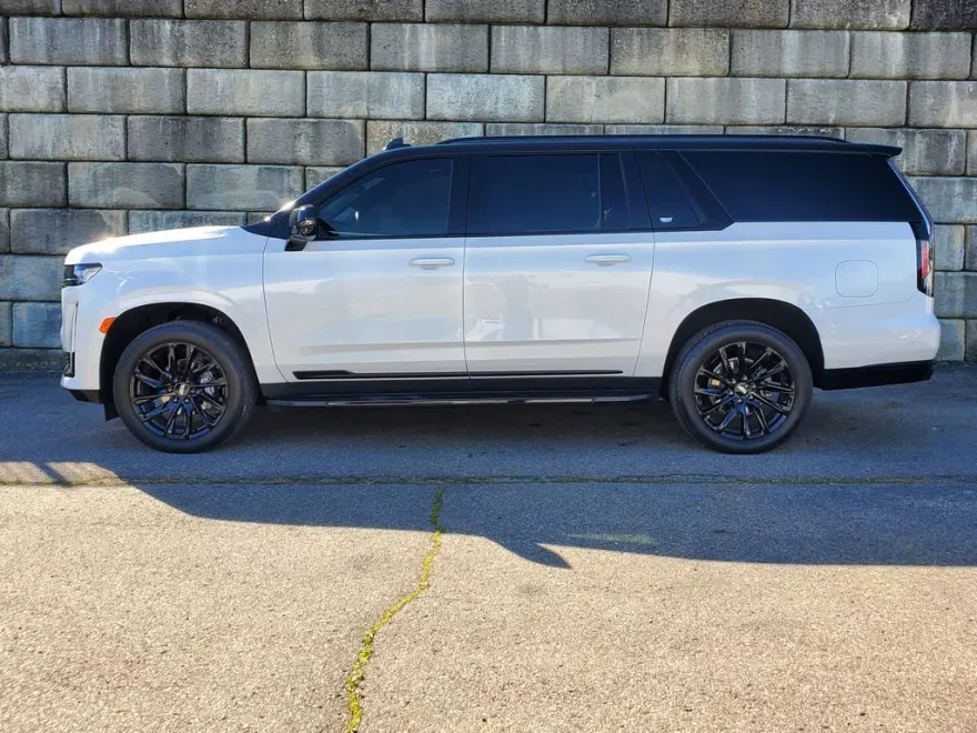 2022 Cadillac Escalade ESV Sport Platinum photo 1