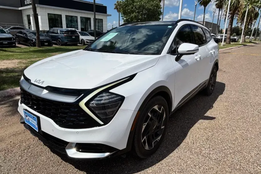 2023 Kia Sportage photo 1