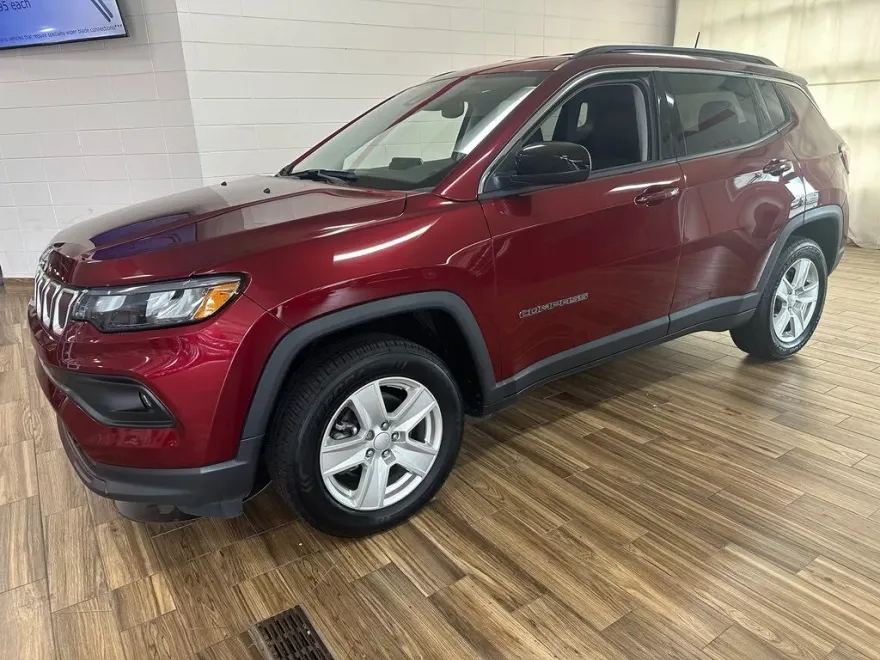 2022 Jeep Compass Latitude photo 1