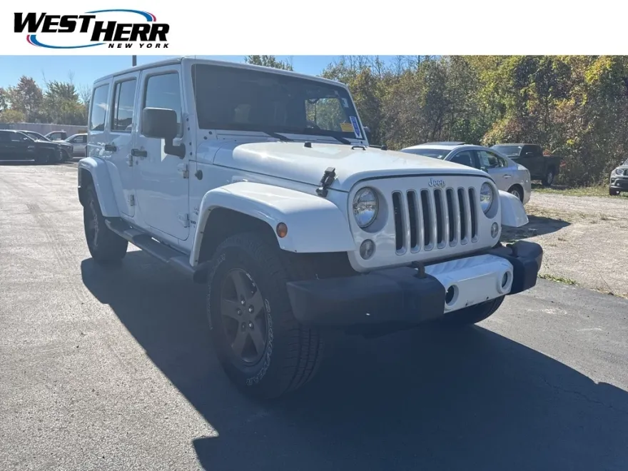 2016 Jeep Wrangler Unlimited Sahara photo 1