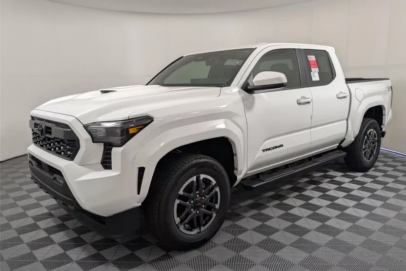 2025 Toyota Tacoma TRD Sport Double Cab photo 1